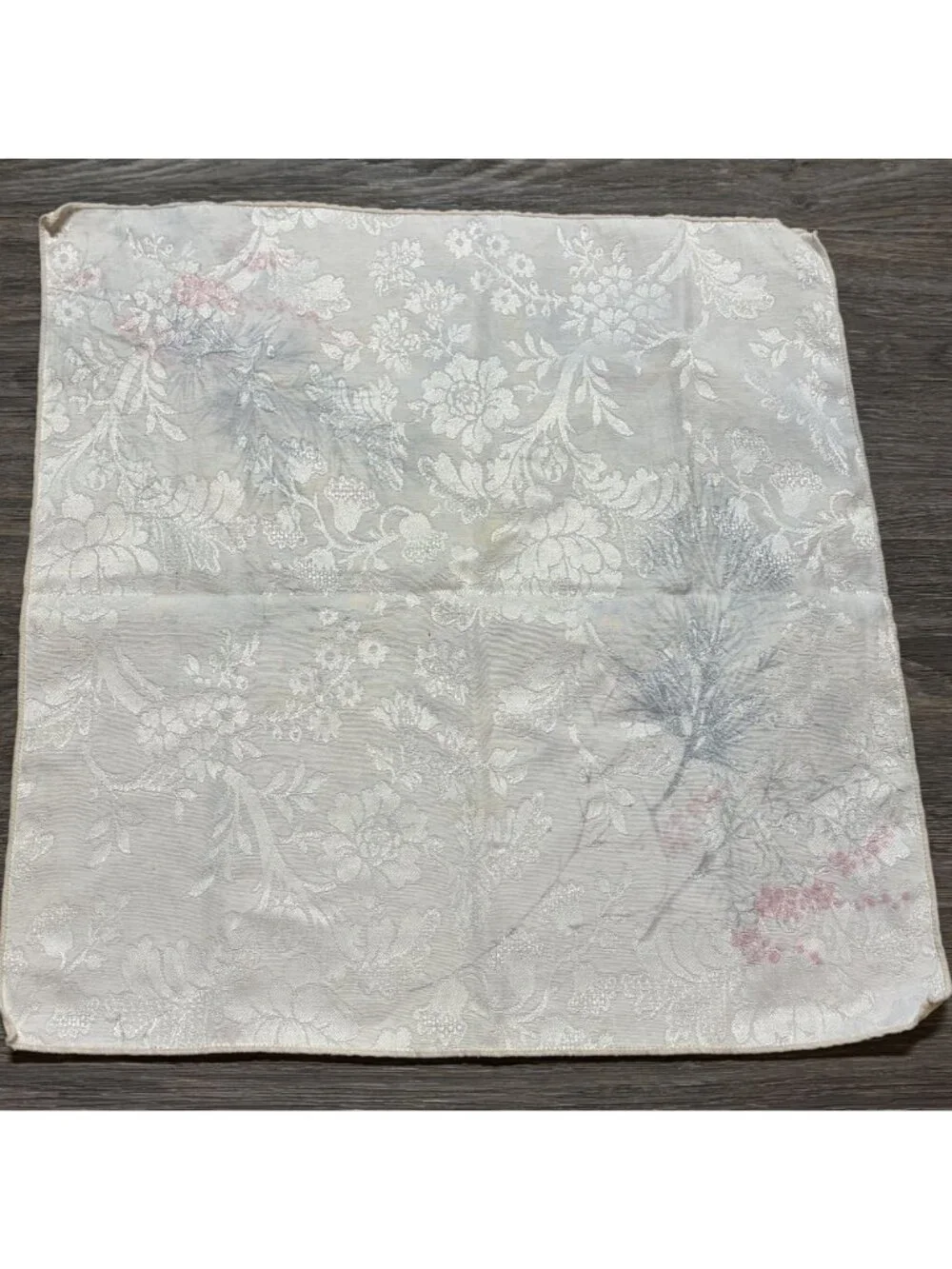 Set of 8 Wilton Court Designs Winter Pine Berries Blend Napkins 19 X 19 Holiday